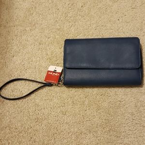 NWT Mundi Navy Wristlet Wallet (Safe Keeper)